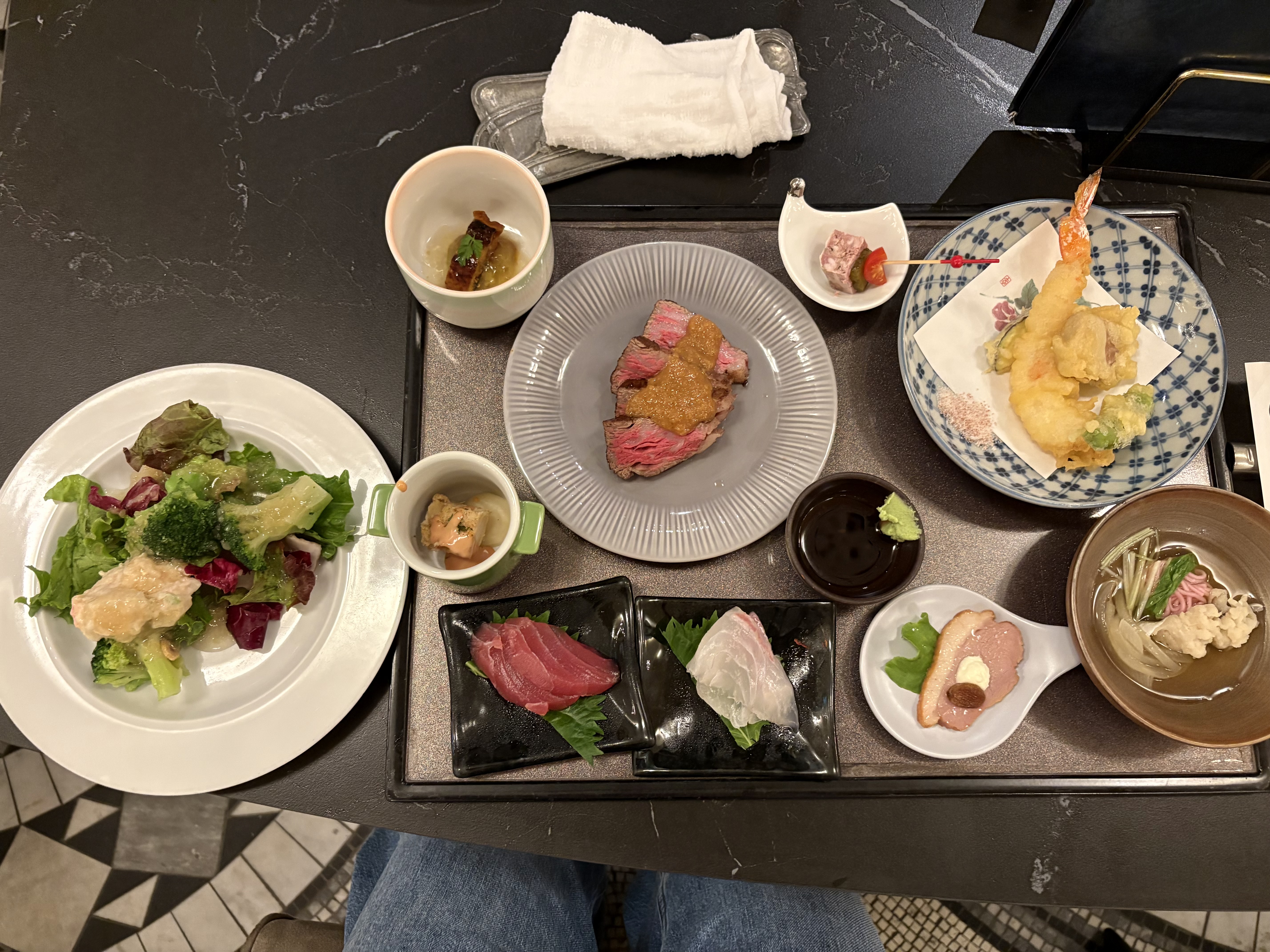 ホテル川久 夕食ビュッフェ